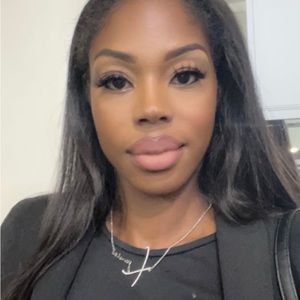 Meet your Posher, Ivy